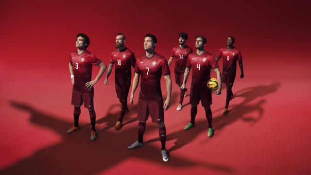 格拉纳达主场大胜，守住前进动力，格拉纳达vs