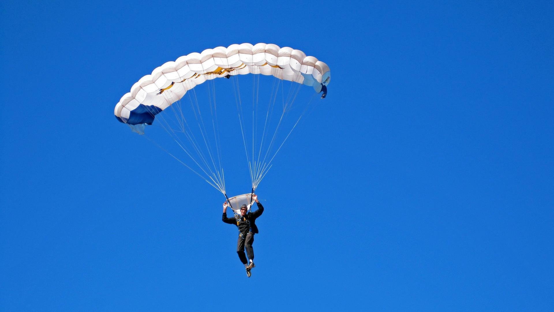 跑跑卡丁车“极速穿越”大赛，速度PK比拼极限，跑跑卡丁车越级挑战